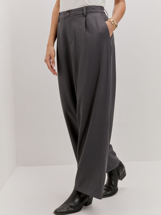 PANTALON VESTIR PINZAS Gris Oscuro image number null