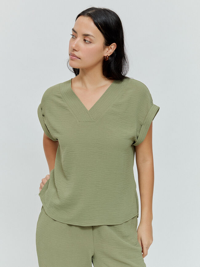 BLUSA ESCOTE PICO Kaki