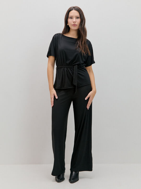 CAMISETA DETALLE PASADOR Negro image number null