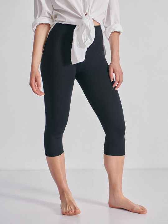 Legging capri básico Negro image number null