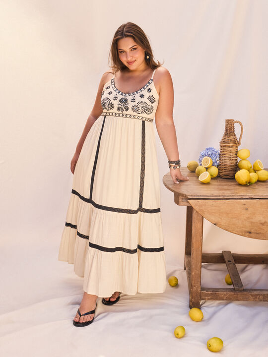 VESTIDO BORDADO Negro image number null