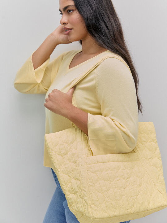 BOLSO ACOLCHADO CEBOLLA Amarillo Pastel image number null