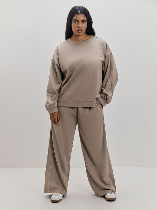 SUDADERA DETALLE BRILLO Vison image number null