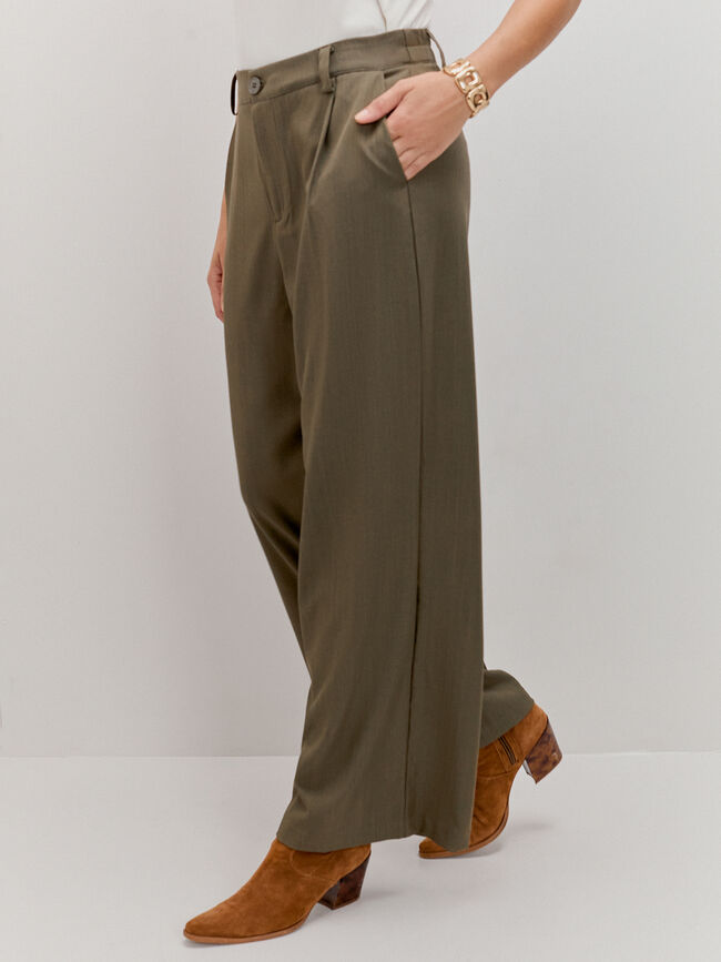 PANTALON VESTIR PINZAS Kaki