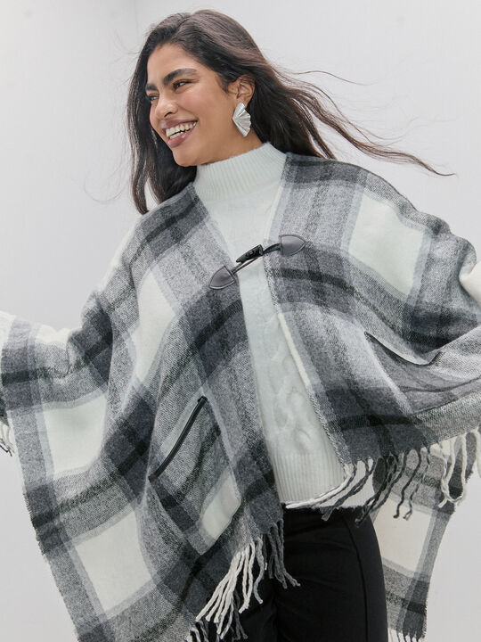 PONCHO CUADROS GRANDES Crudo image number null