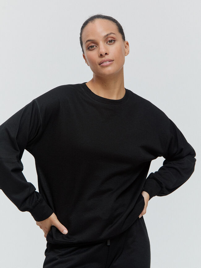 SUDADERA CORTES Negro