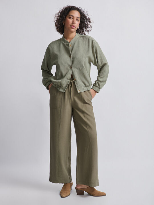 bomber Verde image number null