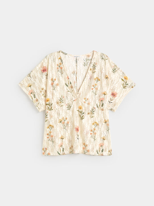 CAMISETA BLONDA ESCOTE PICO PUNTILLAS Estampado 1 image number null