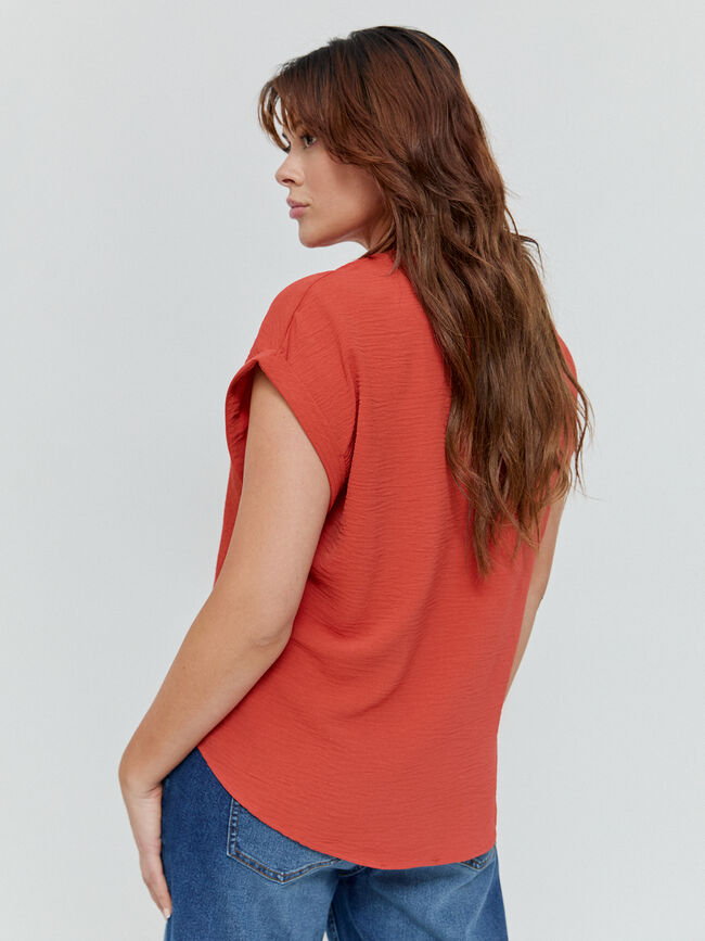 BLUSA ESCOTE PICO Teja