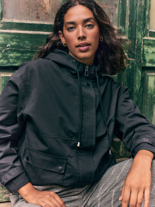 PARKA CAPUCHA Negro image number null