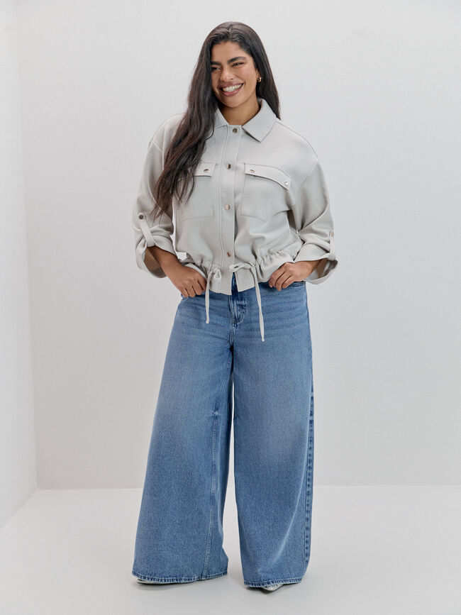 CHAQUETA DETALLE BOLSILLOS Piedra