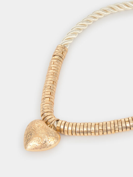 COLLAR DETALLE CORAZON Oro image number null