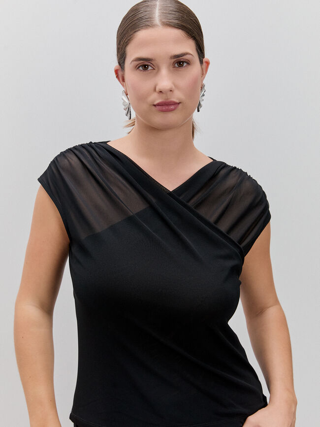 CAMISETA DRAPEADA Negro