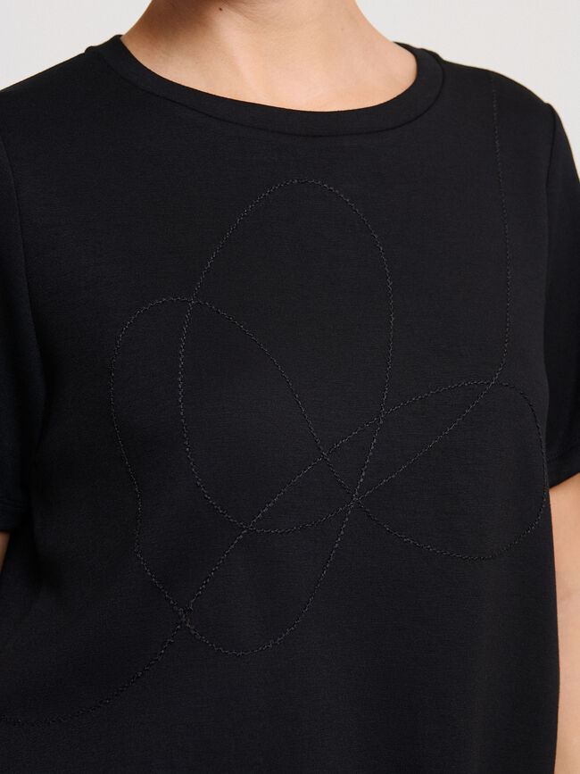 CAMISETA DETALLE CORD&Oacute;N Negro