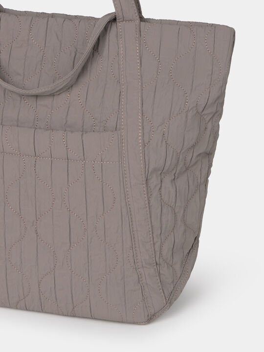 BOLSO ACOLCHADO CEBOLLA Gris Oscuro image number null