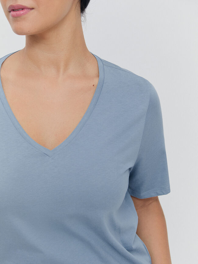 CAMISETA CUELLO PICO Azul Grisaceo