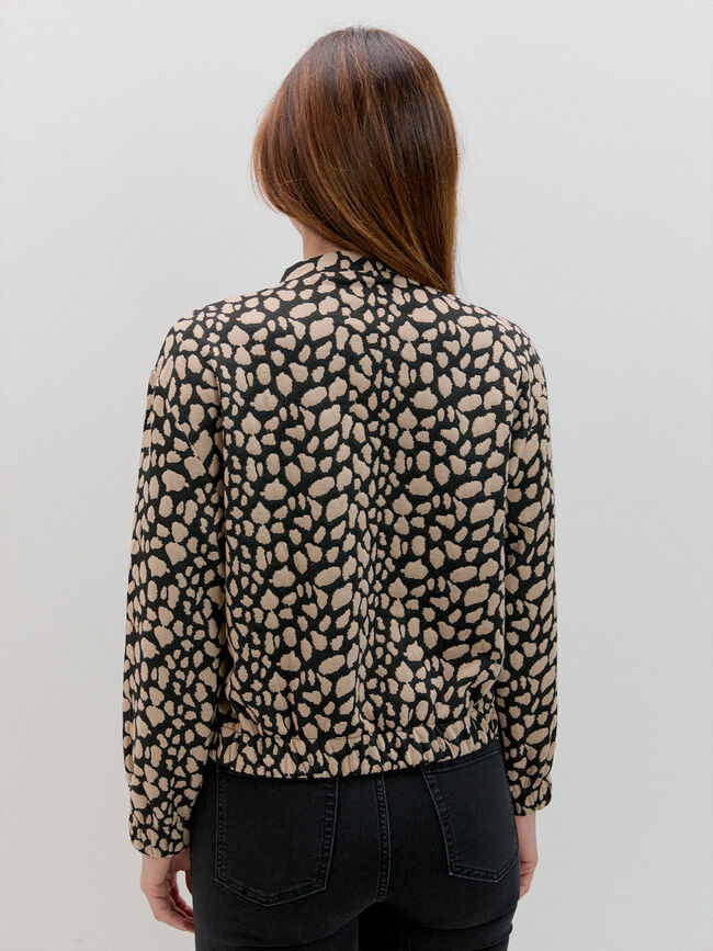 BOMBER TEJIDO TEXTURA Estampado 1