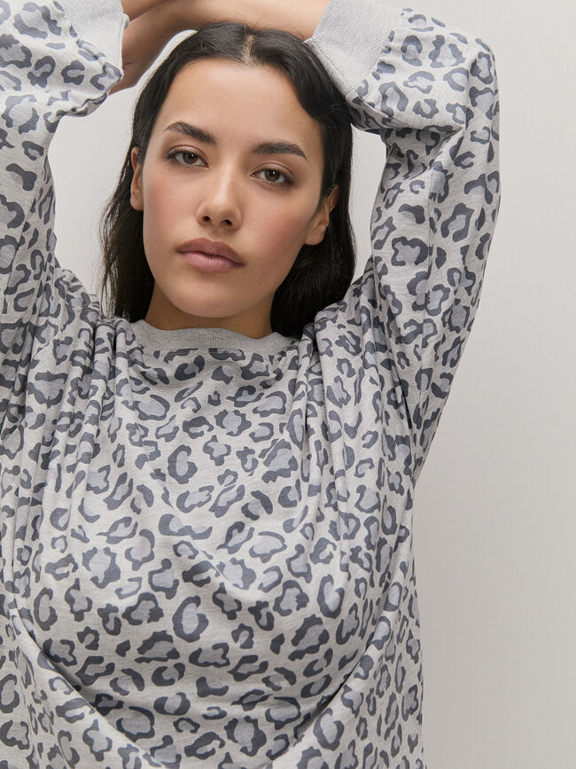 SUDADERA ABERTURAS Estampado 1