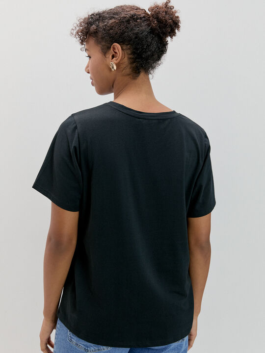 CAMISETA Negro image number null