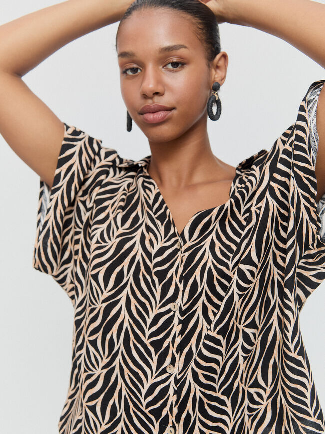 CAMISA MANGA JAPONESA Negro