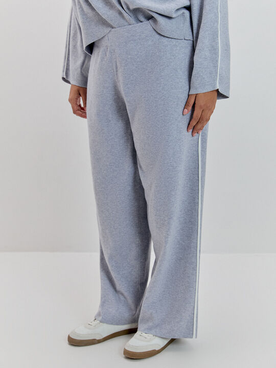 PANTALON CONJUNTO Gris image number null