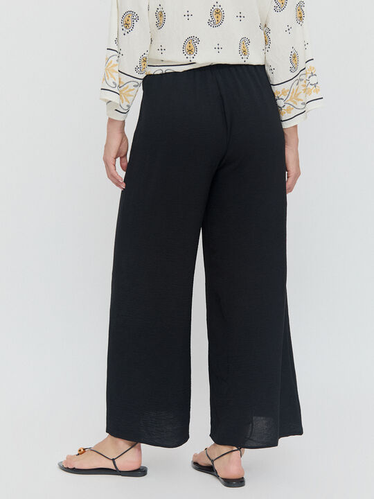 PANTALON ANCHO FLUIDO Negro image number null