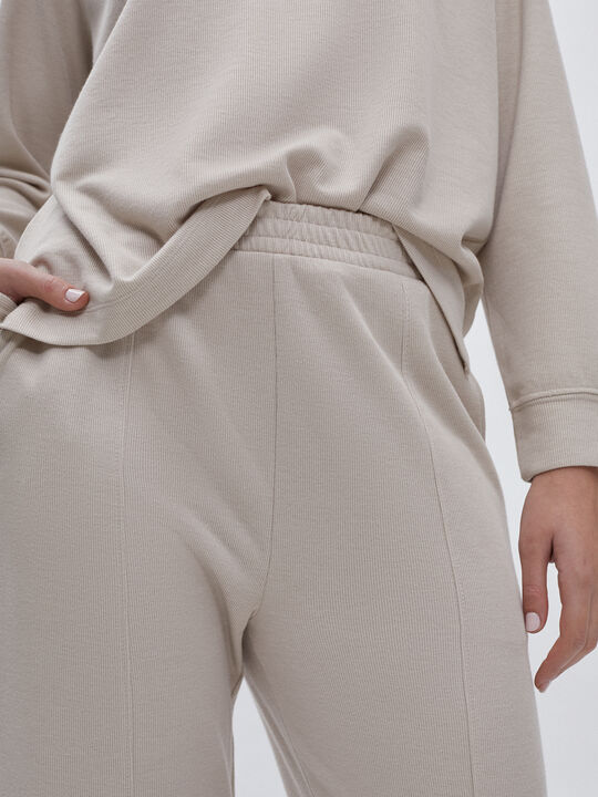 PANTALÓN JOGGER ANCHO Beige image number null