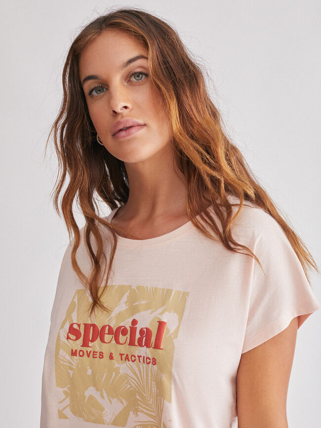 Camiseta manga corta con estampado jungl Rosa