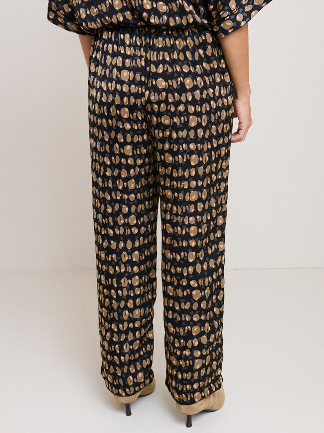 PANTAL&Oacute;N ESTAMPADO CONJUNTO Negro