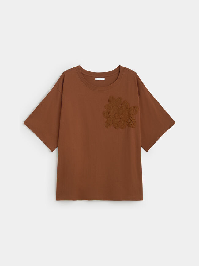 CAMISETA DETALLE FLOR CROCHET Cinnamon