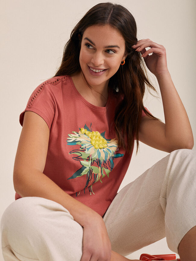 Camiseta entredós y detalle flor NARANJA QUEMADO