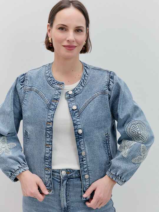 CAZADORA VAQUERA BORDADO Mid Blue Wash image number null