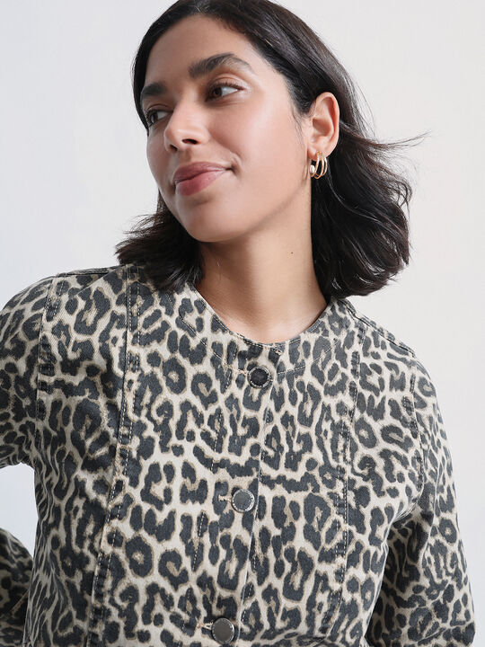 CAZADORA CORTA ESTAMPADA Estampado 3 image number null