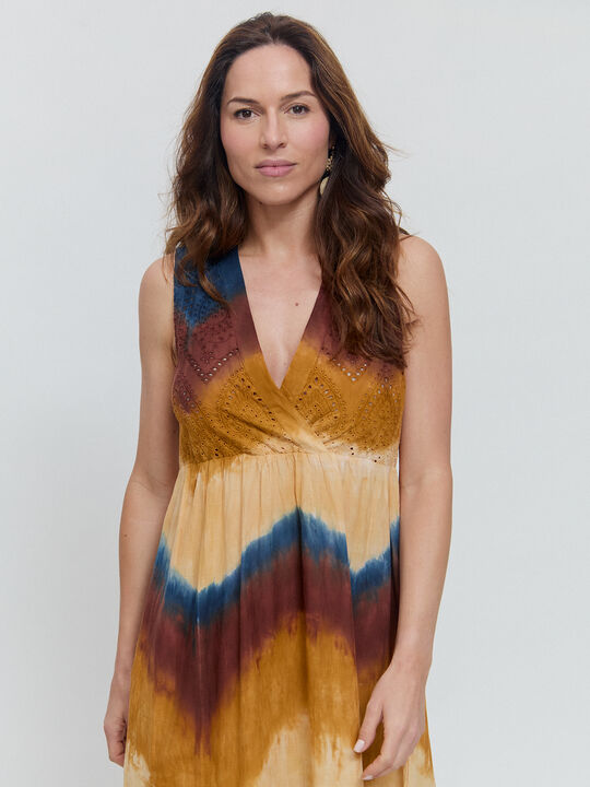 VESTIDO BORDADO SUIZO Marron image number null