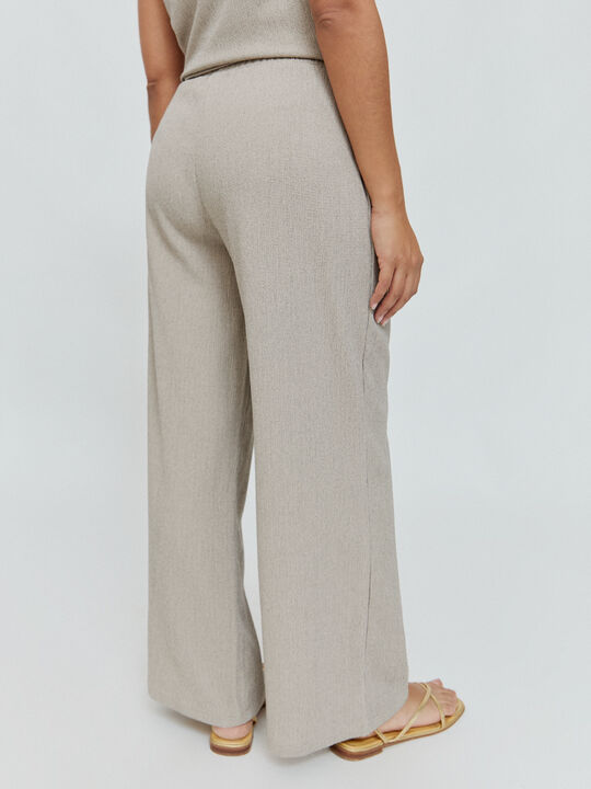 PANTALON TEXTURA Camel image number null