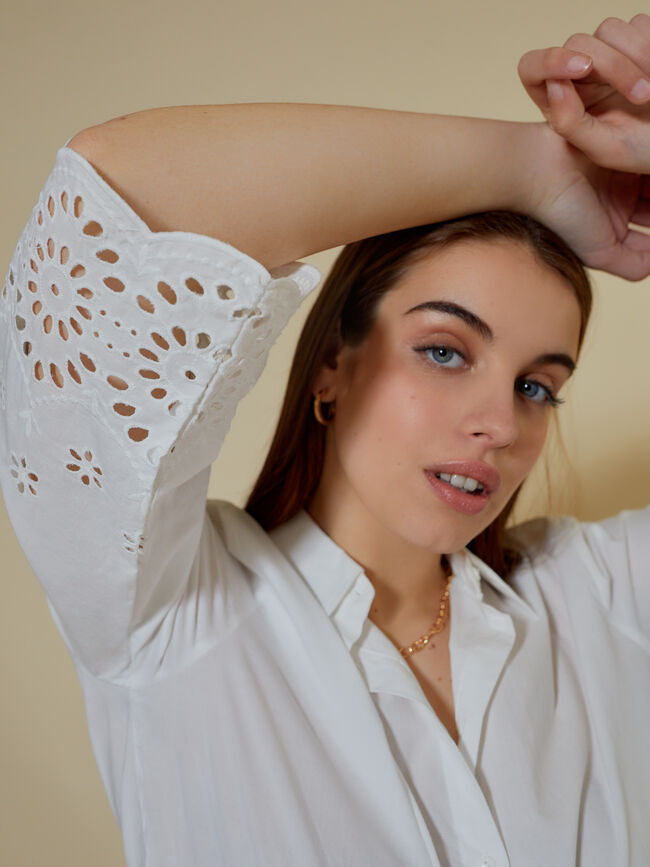 blusa manga troquelada 100% algodón Blanco Optico