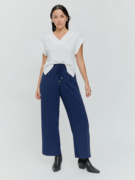 BLUSA ESCOTE PICO Blanco Optico image number null