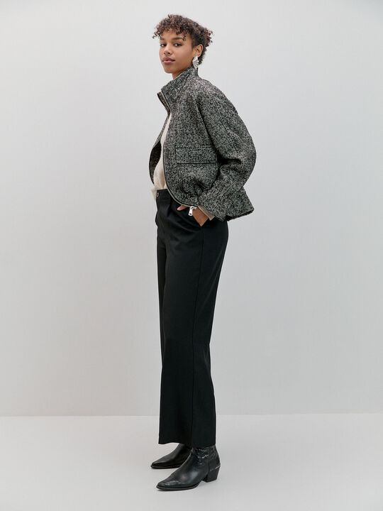 CHAQUETA ESPIGA AJUSTABLE Negro image number null