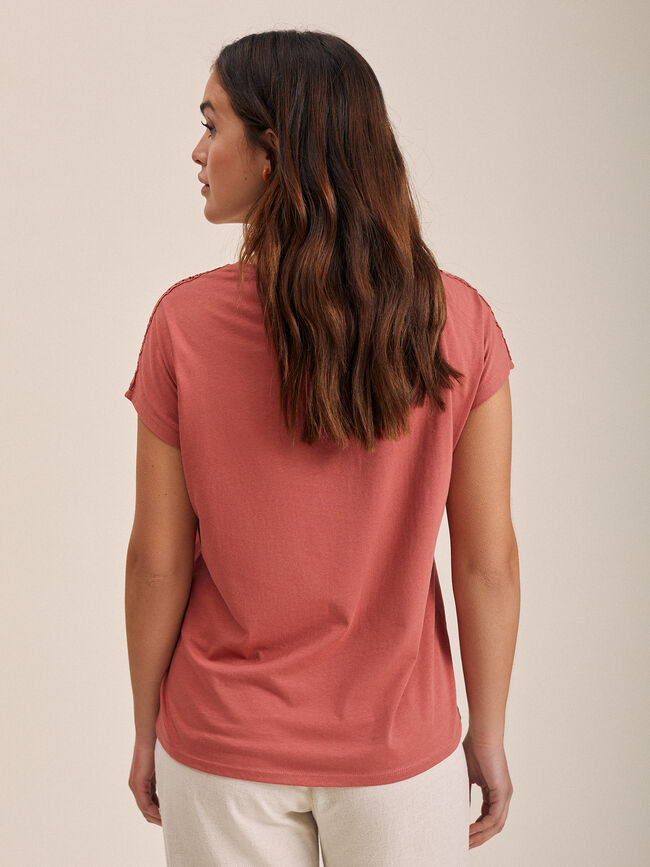 Camiseta entredós y detalle flor NARANJA QUEMADO