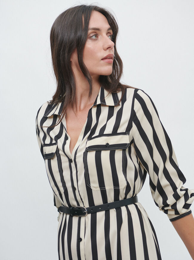 Vestido camisero satén Negro