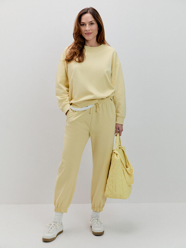 SUDADERA DETALLE Amarillo Pastel