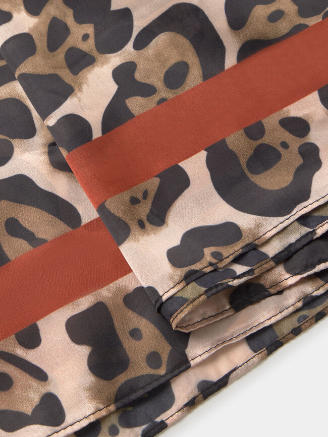 PAÑUELO ESTAMPADO ANIMAL Crudo