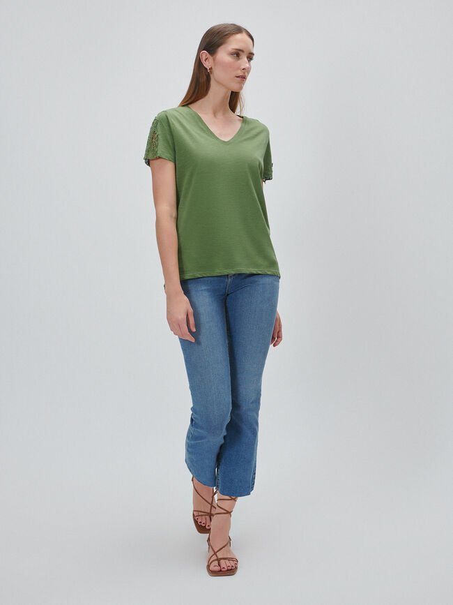 CAMISETA DETALLE CROCHET kaki medio