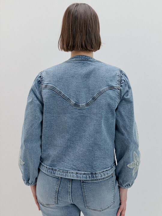CAZADORA VAQUERA BORDADO Mid Blue Wash image number null