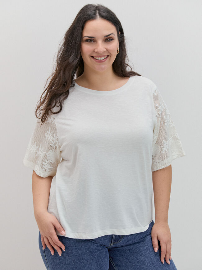 CAMISETA MANGA BORDADA Crudo