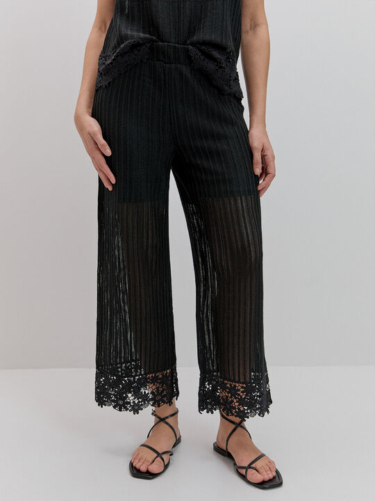 PANTALON DETALLE CROCHET Negro image number null