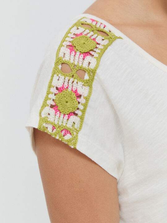 CAMISETA CROCHET HOMBROS Blanco Hueso image number null