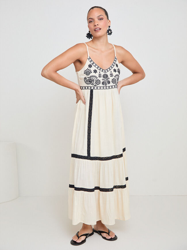 VESTIDO BORDADO Negro