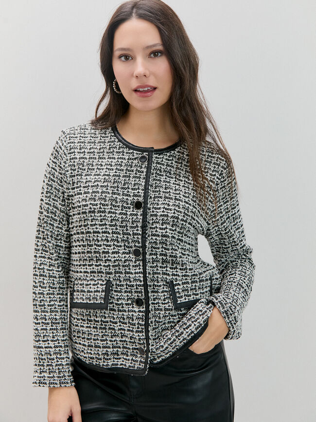CHAQUETA DETALLE PU Negro