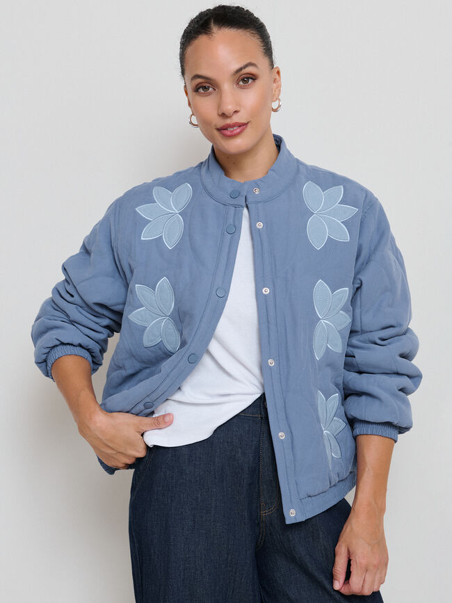 CHAQUETA BORDADA FLORES Azul Chambray